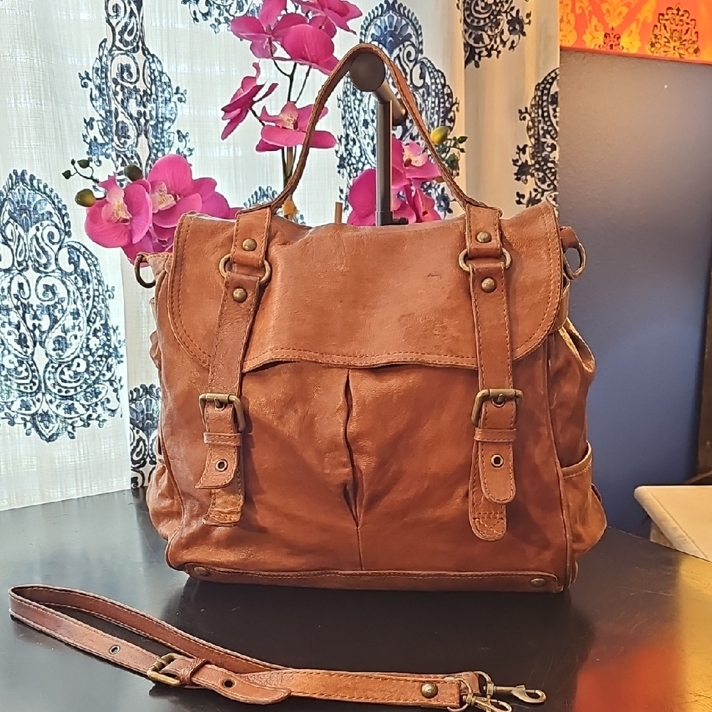 Vintage Massimo Dutti Leather Satchel with Detachable Strap